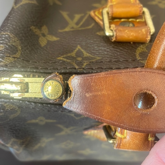 LV Speedy 25 w/ lock and key and dust bag and COA - Picture 5 of 17